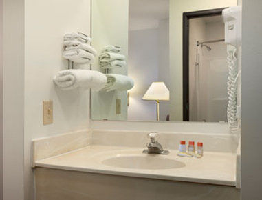 Days Inn By Wyndham Stoughton Wi. Extérieur photo